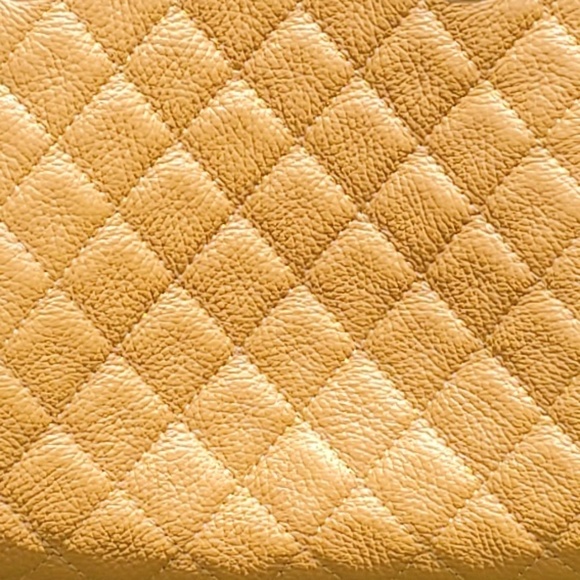 ♻️DONATED ♻️ Ron White  Quilted Hand Bag (with Crossbody option) - Picture 15 of 15